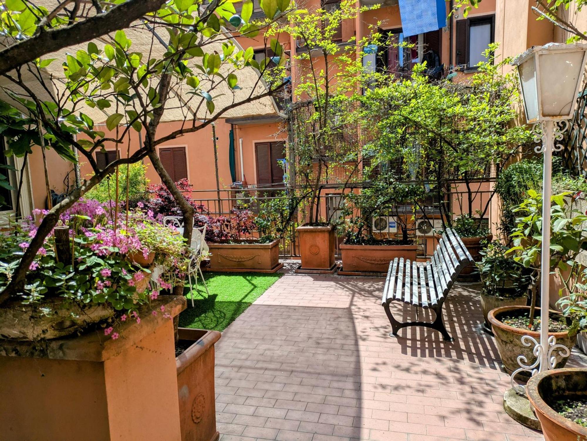 Alma Vacation Apartment In The Centre, Big Terrace Mailand Exterior foto