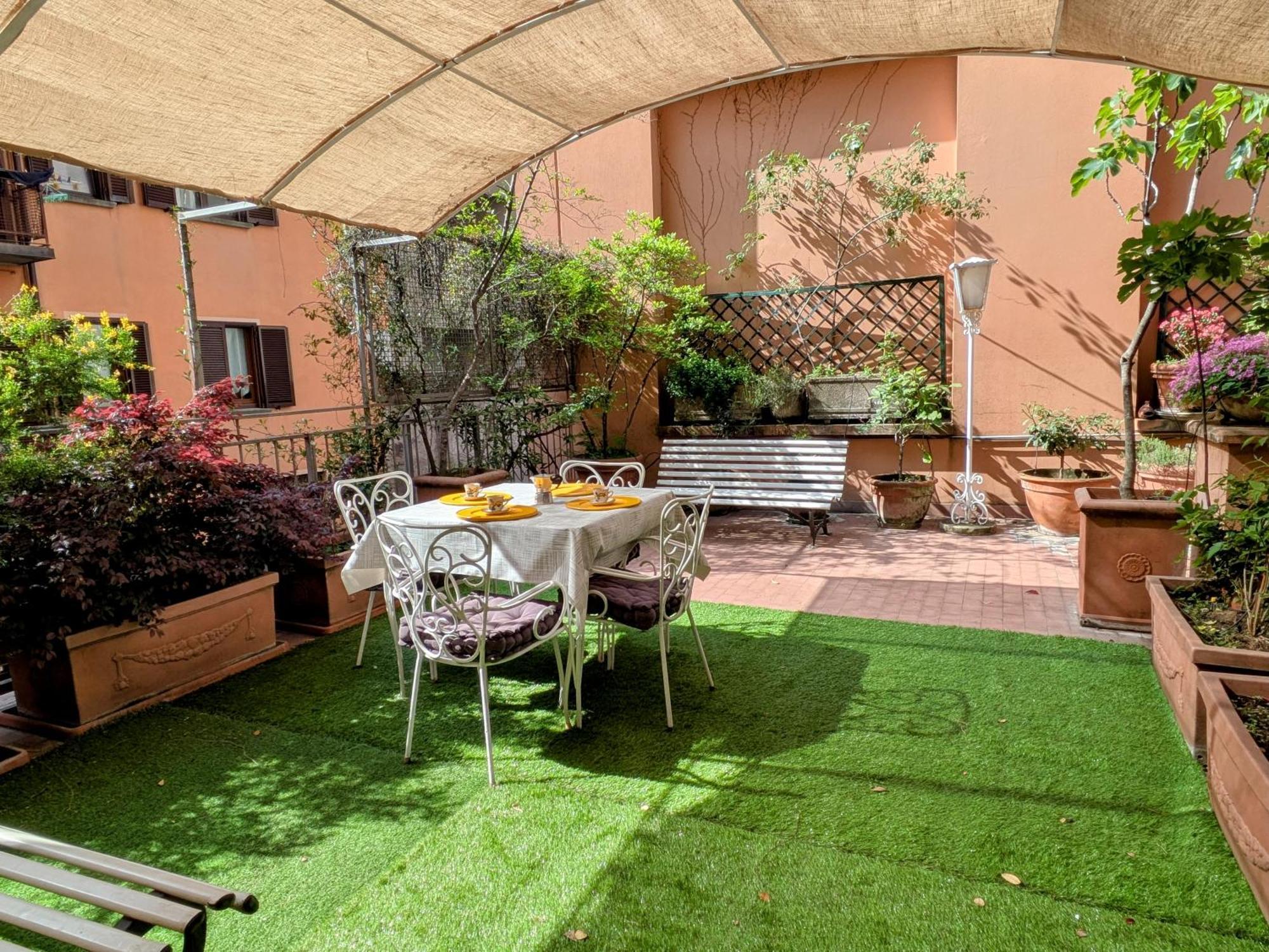 Alma Vacation Apartment In The Centre, Big Terrace Mailand Exterior foto
